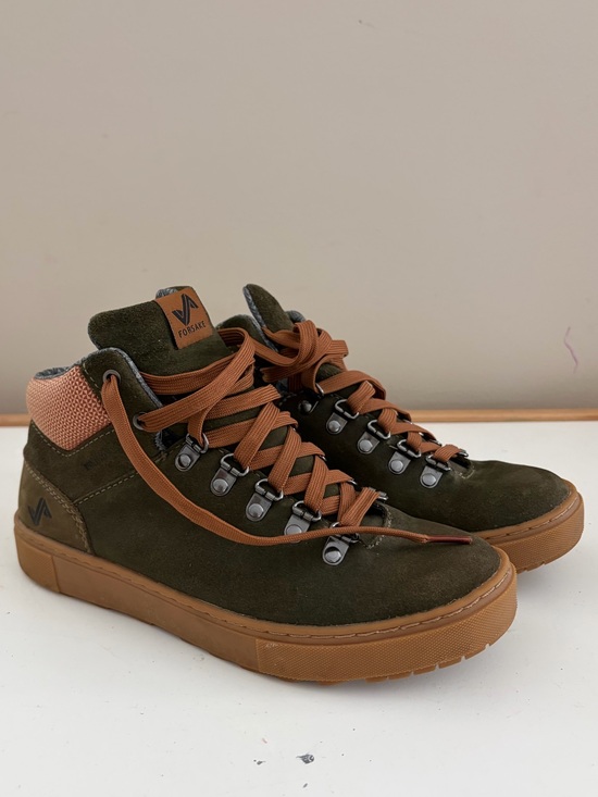 Forsake Shoes - Women’s Forsake Green Suede High-Top Sneaker Boots with Brown Accents Size 7
